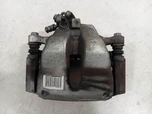 Gebruikte Remklauw (Tang) rechts-voor Peugeot 208 Prijs € 25,00 Margeregeling aangeboden door Van der Ven Autorecycling B.V.