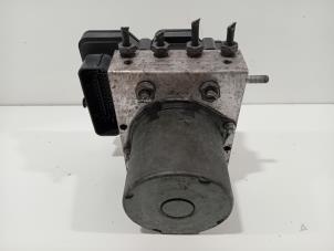 Gebruikte ABS Pomp Mercedes Sprinter Prijs € 268,00 Margeregeling aangeboden door Van der Ven Autorecycling B.V.