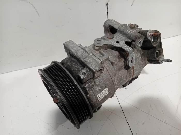 Gebruikte Pomp Airco Citroen C4 Prijs € 193,00 Margeregeling aangeboden door Van der Ven Autorecycling B.V.