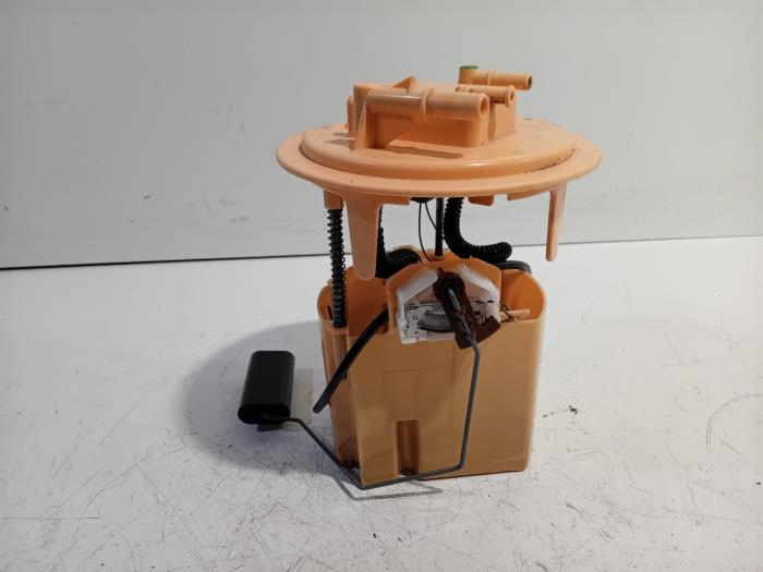 Gebruikte Tank element Pomp Citroen C4 Prijs € 70,00 Margeregeling aangeboden door Van der Ven Autorecycling B.V.