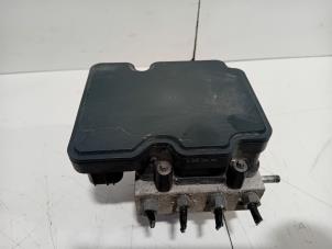 Gebruikte ABS Pomp Citroen C4 Picasso Prijs € 215,00 Margeregeling aangeboden door Van der Ven Autorecycling B.V.