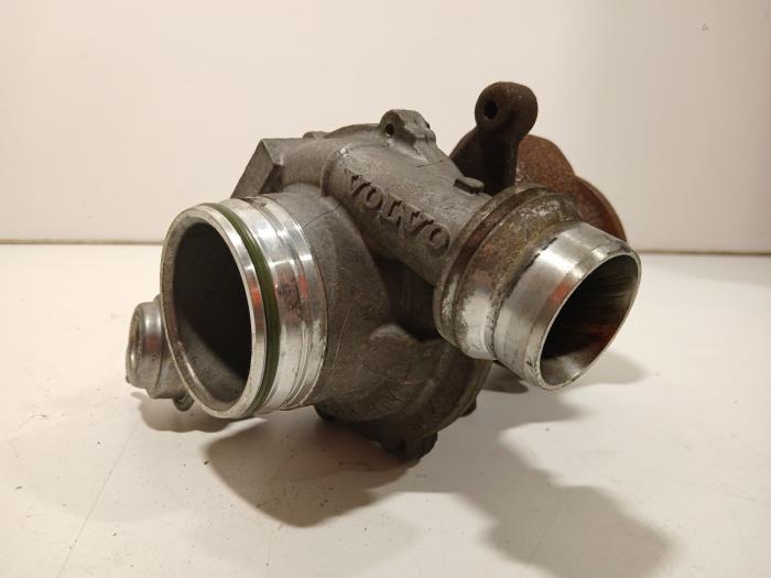 Gebruikte Turbo Volvo V40 Prijs € 199,99 Margeregeling aangeboden door Van der Ven Autorecycling B.V.