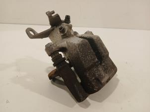 Gebruikte Remklauw (Tang) rechts-achter Renault Megane Prijs € 17,00 Margeregeling aangeboden door Van der Ven Autorecycling B.V.