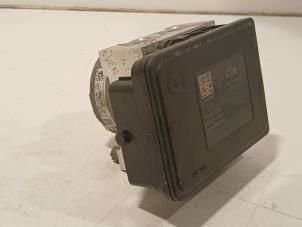 Gebruikte ABS Pomp Renault Megane Prijs € 138,00 Margeregeling aangeboden door Van der Ven Autorecycling B.V.