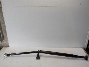 Gebruikte Achteras + Cardan Mercedes GLA Prijs € 275,00 Margeregeling aangeboden door Van der Ven Autorecycling B.V.