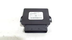 Gebruikte Handrem Module Renault Clio Prijs € 70,00 Margeregeling aangeboden door Van der Ven Autorecycling B.V.