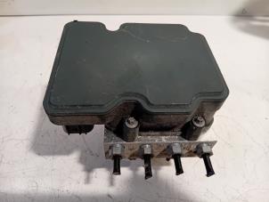 Gebruikte ABS Pomp Jaguar XE Prijs € 268,00 Margeregeling aangeboden door Van der Ven Autorecycling B.V.