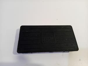 Gebruikte Telefoon Module Volkswagen Touareg Prijs € 80,00 Margeregeling aangeboden door Van der Ven Autorecycling B.V.