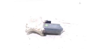 Gebruikte Motor electrisch raam Chrysler 300 C Prijs € 20,00 Margeregeling aangeboden door Van der Ven Autorecycling B.V.