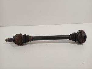 Gebruikte Aandrijfas links-achter BMW 5-Serie Prijs € 41,00 Margeregeling aangeboden door Van der Ven Autorecycling B.V.