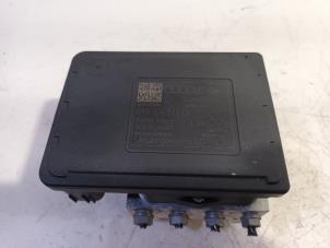 Gebruikte ABS Pomp Audi RS3 Prijs € 535,00 Margeregeling aangeboden door Van der Ven Autorecycling B.V.