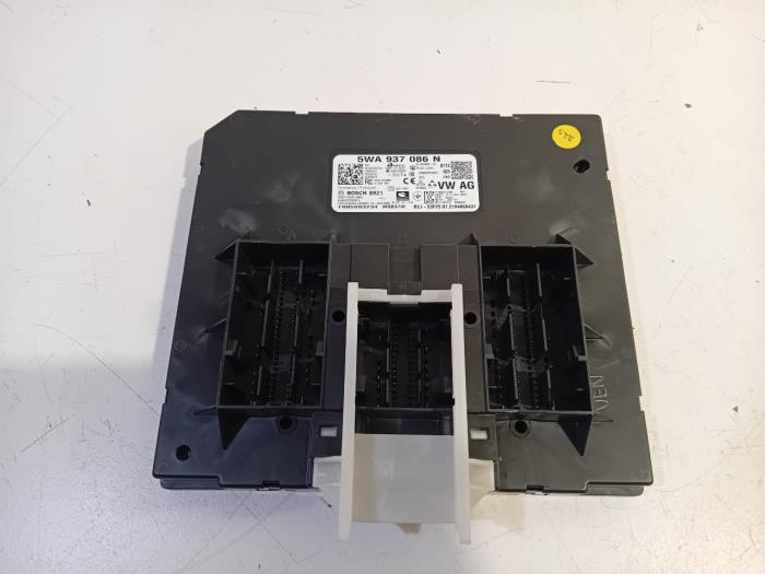 Gebruikte Module Bodycontrol Audi RS3 Prijs € 133,00 Margeregeling aangeboden door Van der Ven Autorecycling B.V.
