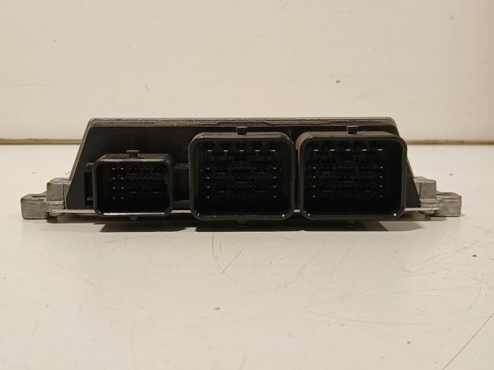 Gebruikte Computer Motormanagement Citroen C3 Prijs € 65,00 Margeregeling aangeboden door Van der Ven Autorecycling B.V.