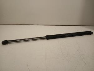 Gebruikte Gasdemperset Achterklep Ford C-Max Prijs € 17,00 Margeregeling aangeboden door Van der Ven Autorecycling B.V.