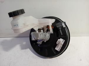 Gebruikte Rembooster Peugeot 208 Prijs € 41,00 Margeregeling aangeboden door Van der Ven Autorecycling B.V.