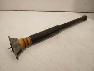 Gebruikte Schokdemper rechts-achter Mazda 3 Prijs € 26,00 Margeregeling aangeboden door Van der Ven Autorecycling B.V.