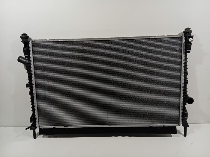 Gebruikte Radiateur Ford Transit Prijs € 110,00 Margeregeling aangeboden door Van der Ven Autorecycling B.V.