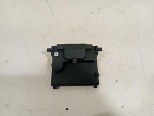 Gebruikte Camera voorzijde Ford Transit Prijs € 182,00 Margeregeling aangeboden door Van der Ven Autorecycling B.V.