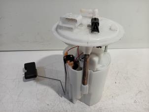 Gebruikte Tank element Pomp Renault Megane Prijs € 60,00 Margeregeling aangeboden door Van der Ven Autorecycling B.V.