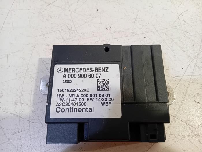 Gebruikte Computer Diversen Mercedes C-Klasse Prijs € 31,00 Margeregeling aangeboden door Van der Ven Autorecycling B.V.
