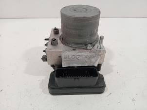 Gebruikte ABS Pomp Mercedes Citan Prijs € 65,00 Margeregeling aangeboden door Van der Ven Autorecycling B.V.