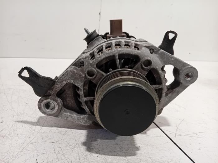 Gebruikte Dynamo Peugeot 108 Prijs € 26,00 Margeregeling aangeboden door Van der Ven Autorecycling B.V.