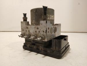 Gebruikte ABS Pomp Renault Trafic Prijs € 106,00 Margeregeling aangeboden door Van der Ven Autorecycling B.V.