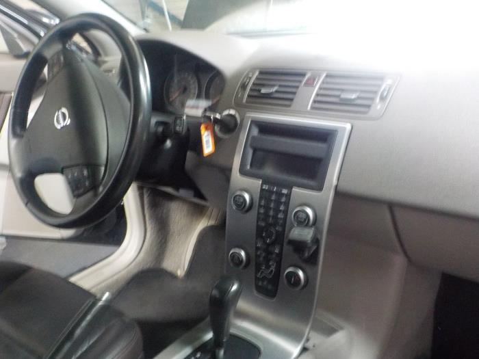 Aircopomp van een Volvo V50 1980