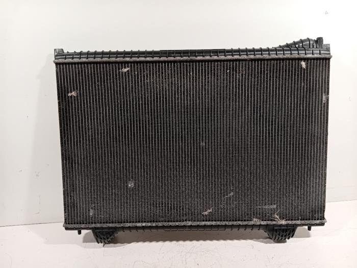 Radiateur van een Jaguar XE 2015