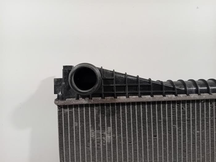 Radiateur van een Jaguar XE 2015