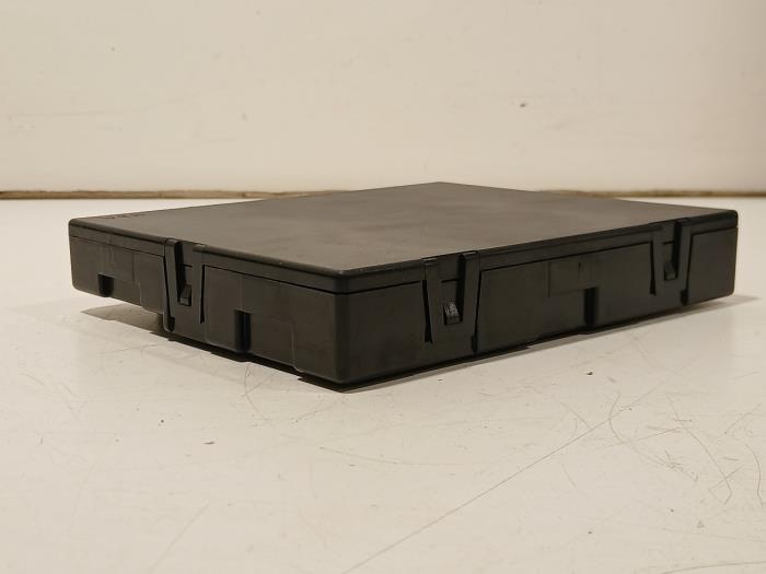 Gebruikte Module Bodycontrol Audi A4 Prijs € 110,00 Margeregeling aangeboden door Van der Ven Autorecycling B.V.