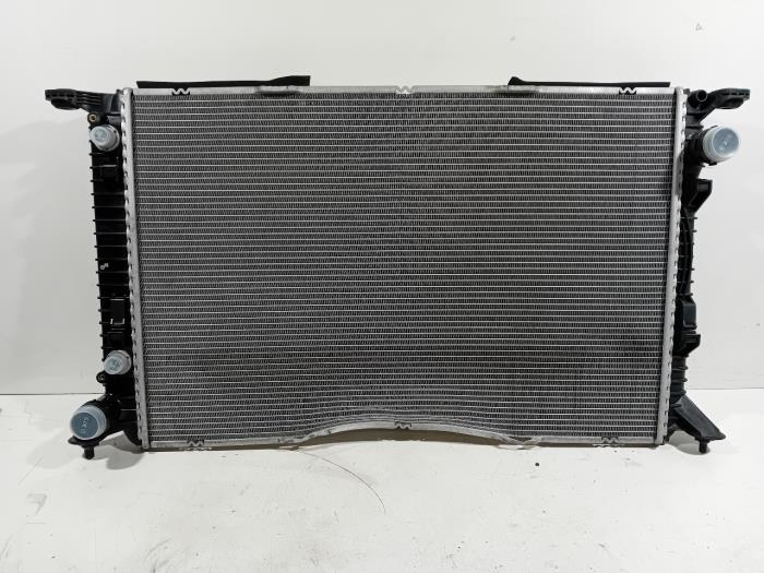 Gebruikte Radiateur Audi RS5 Prijs € 110,00 Margeregeling aangeboden door Van der Ven Autorecycling B.V.