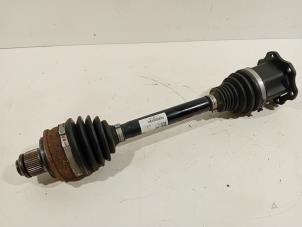 Gebruikte Aandrijfas links-voor Volkswagen Touareg Prijs € 176,00 Margeregeling aangeboden door Van der Ven Autorecycling B.V.