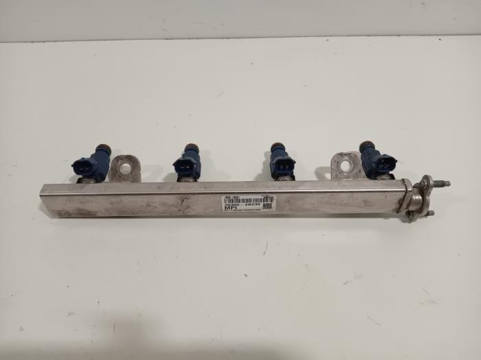 Gebruikte Galerij (Injectie) Hyundai IX20 Prijs € 17,00 Margeregeling aangeboden door Van der Ven Autorecycling B.V.