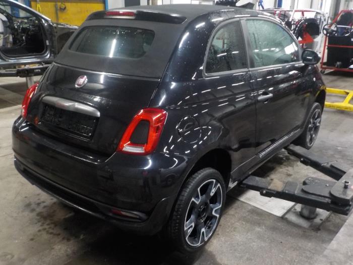 Computer Motormanagement van een Fiat 500 2017