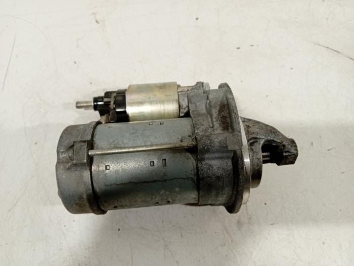 Computer Motormanagement van een Fiat 500 2017