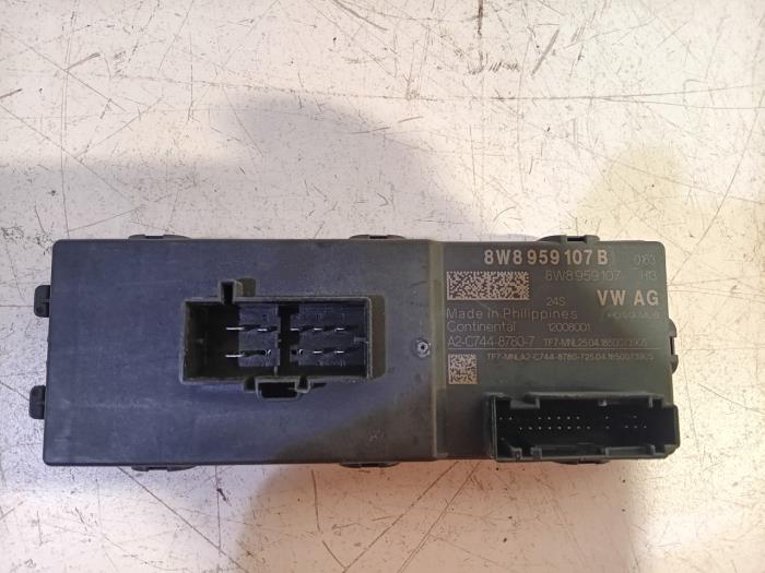 Gebruikte Computer Diversen Audi A5 Prijs € 30,00 Margeregeling aangeboden door Van der Ven Autorecycling B.V.