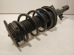 Gebruikte Mac Phersonpoot rechts-voor Ford C-Max Prijs € 45,00 Margeregeling aangeboden door Van der Ven Autorecycling B.V.