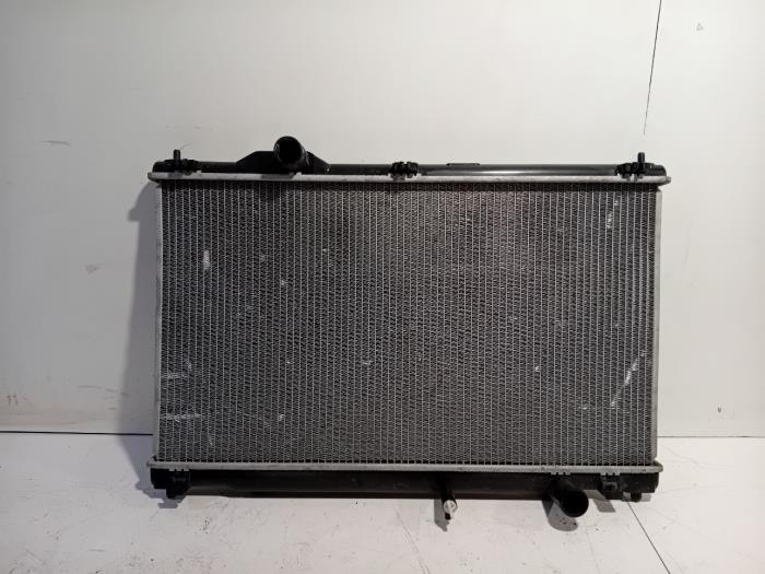 Radiateur van een Lexus GS 400 2006