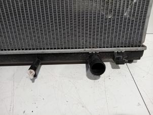 Radiateur van een Lexus GS 400 2006