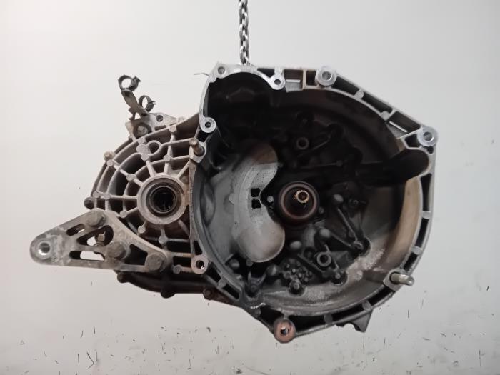 Gebruikte Versnellingsbak Fiat Doblo Prijs € 749,99 Margeregeling aangeboden door Van der Ven Autorecycling B.V.
