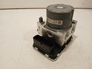 Gebruikte ABS Pomp Renault Grand Scenic Prijs € 182,00 Margeregeling aangeboden door Van der Ven Autorecycling B.V.