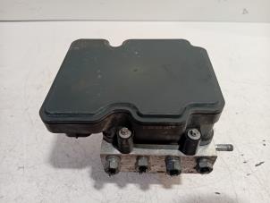 Gebruikte ABS Pomp Opel Crossland X Prijs € 138,00 Margeregeling aangeboden door Van der Ven Autorecycling B.V.