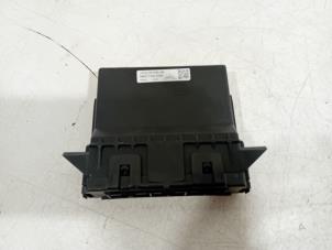 Gebruikte Module Koeling Jaguar XE Prijs € 60,00 Margeregeling aangeboden door Van der Ven Autorecycling B.V.