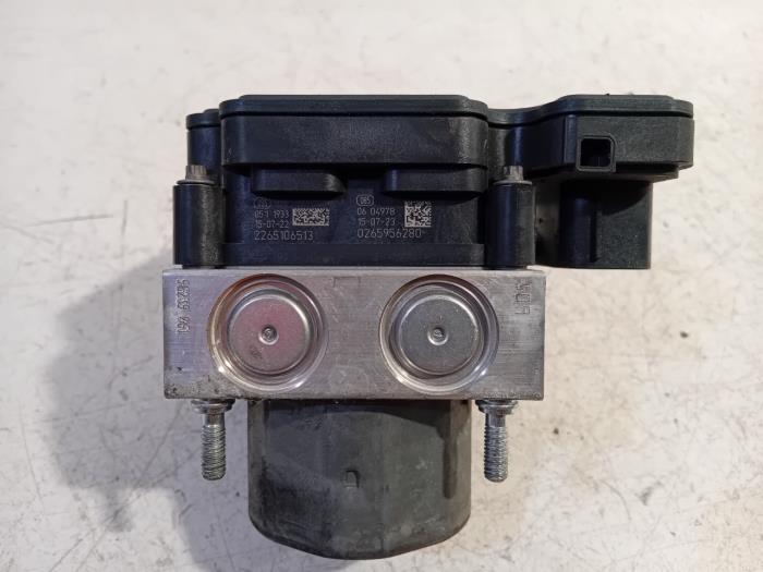 ABS Pomp van een Mercedes B-Klasse 2015