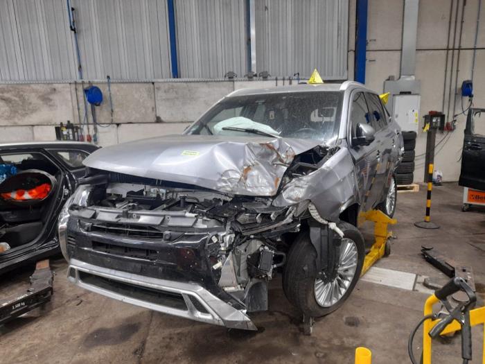 Computer Body Control van een Mitsubishi Outlander 2020