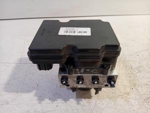 Gebruikte ABS Pomp Kia Ceed Sportswagon Prijs € 215,00 Margeregeling aangeboden door Van der Ven Autorecycling B.V.