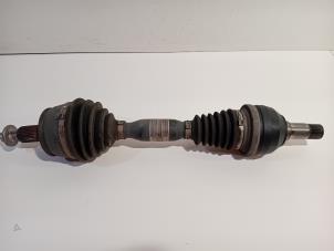 Gebruikte Cardanas links-voor (VWA) Mercedes GLA Prijs € 70,00 Margeregeling aangeboden door Van der Ven Autorecycling B.V.