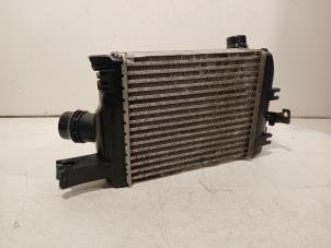 Gebruikte Intercooler Renault Captur Prijs € 41,00 Margeregeling aangeboden door Van der Ven Autorecycling B.V.