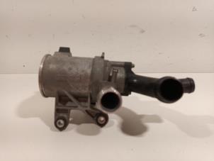 Gebruikte Waterpomp Mercedes E-Klasse Prijs € 122,00 Margeregeling aangeboden door Van der Ven Autorecycling B.V.